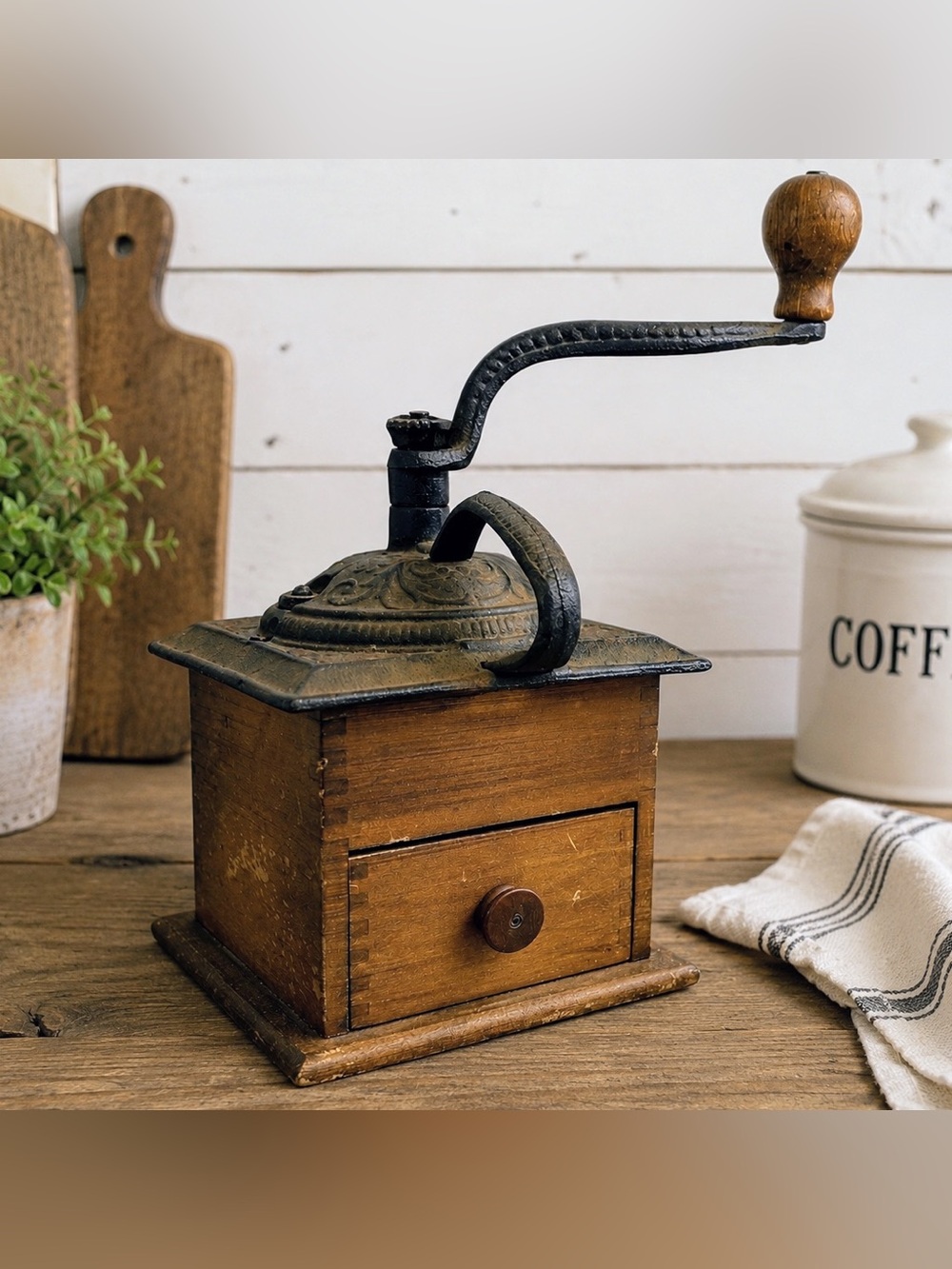 Vintage Wrightsville Hardware Cast Iron Coffee Grinder Wood Coffee Mill USA